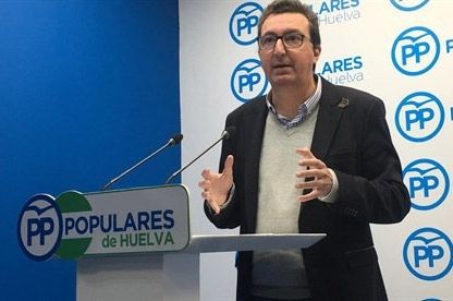 El PP reclama a la Junta 'ayudas reales' tras cerrar el caladero de la chirla 'a espaldas del sector'