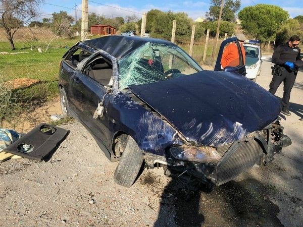 Detenido en Ayamonte tras sufrir un aparatoso accidente instantes después de estar a punto de atropellar a una menor y a una patrulla policial