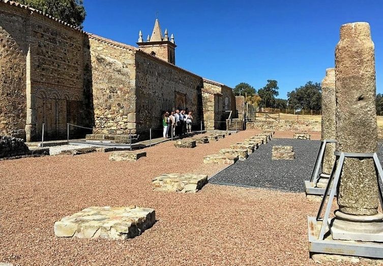 La ciudad romana de Arucci Turóbriga en Aroche acoge una recreación histórica de un campamento militar