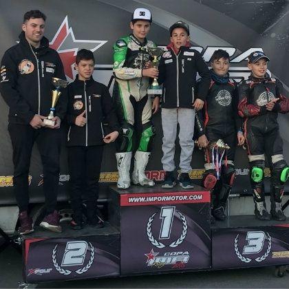 Triunfo por equipos de 'Superhugo' en el circuito murciano de Fortuna