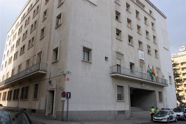 Los dos policías locales acusados de falsear un atestado por enemistad niegan los hechos