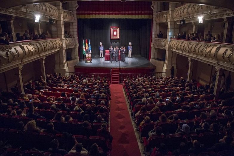 La Policía Local celebra el día de su Patrón y entrega por primera vez las Medallas al Mérito