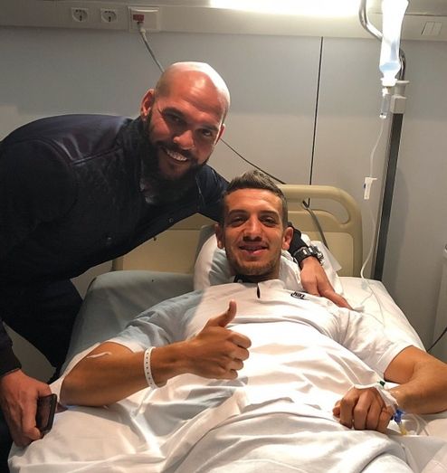 El San Roque de Lepe muestra su apoyo a su exfutbolista Zou Feddal, lesionado para toda la temporada
