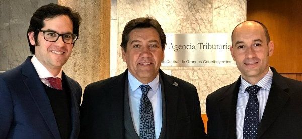 El Recre firma el convenio singular con Hacienda que levanta el embargo que pesaba sobre sus cuentas desde hace cuatro años