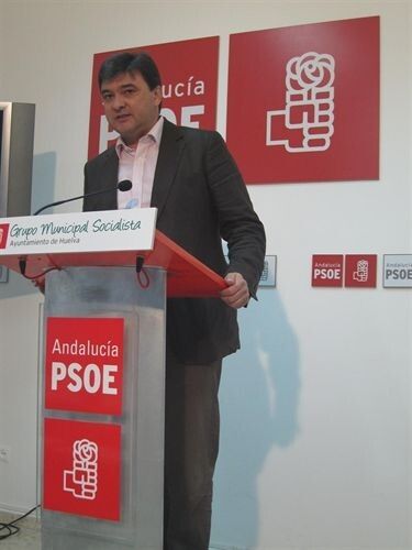 El PSOE pedirá en el pleno al alcalde que responda por 'los incumplimientos e impagos' a empresas de la capital