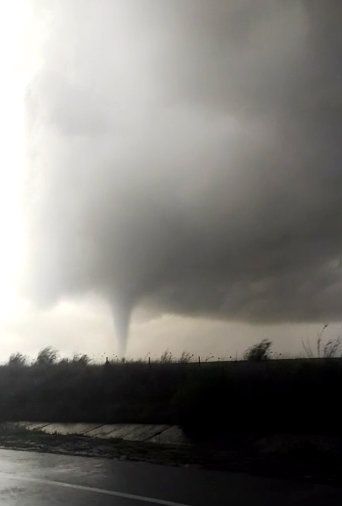 Varios tornados azotan la provincia