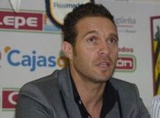 Tevenet: 'Este equipo no regatea un esfuerzo ni un balón dividido'