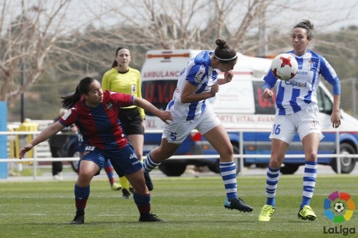 El Levante asesta al Sporting su quinta derrota consecutiva (2-1)