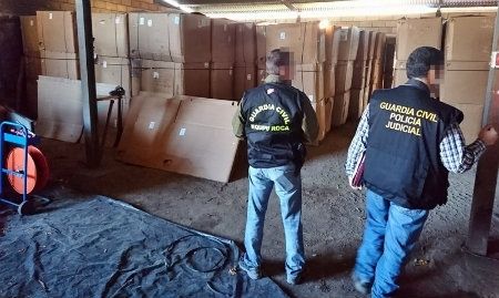 Detienen a tres personas en Huelva en una macro-operación europea contra el contrabando de labores del tabaco