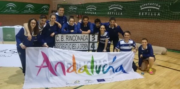 El IES La Orden, a las puertas de su quinto título nacional: los partidos de dobles serán la clave de la vuelta de la gran final