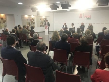 Inaugurada la exposición ‘Zenobia y Juan Ramón Jiménez: Guerra en España: Cronología en el exilio’