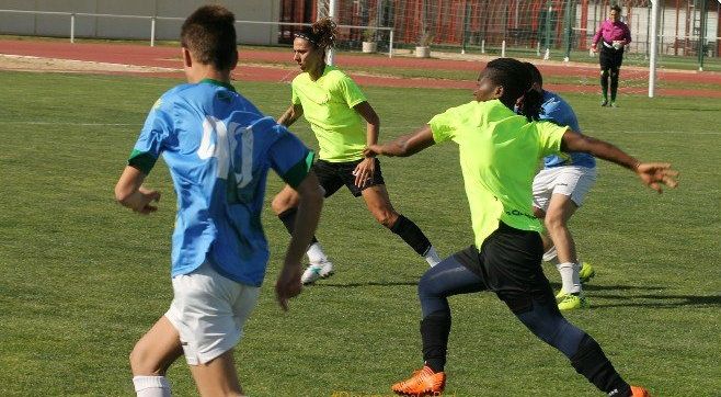 Tablas del Sporting Huelva en su test ante el cadete del Punta Umbría (3-3)