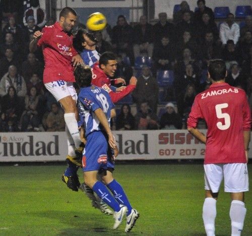 Reacción tardía en Alcoy (2-1)