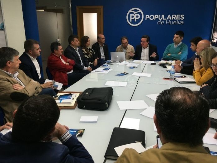 Alcaldes califican de “chiringuito” del PSOE la reunión montada por la Diputación sobre infraestructuras