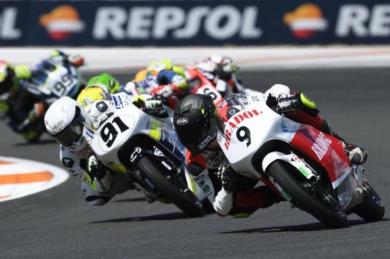Paquito Gómez vence en Valencia y ya está a un punto del liderato