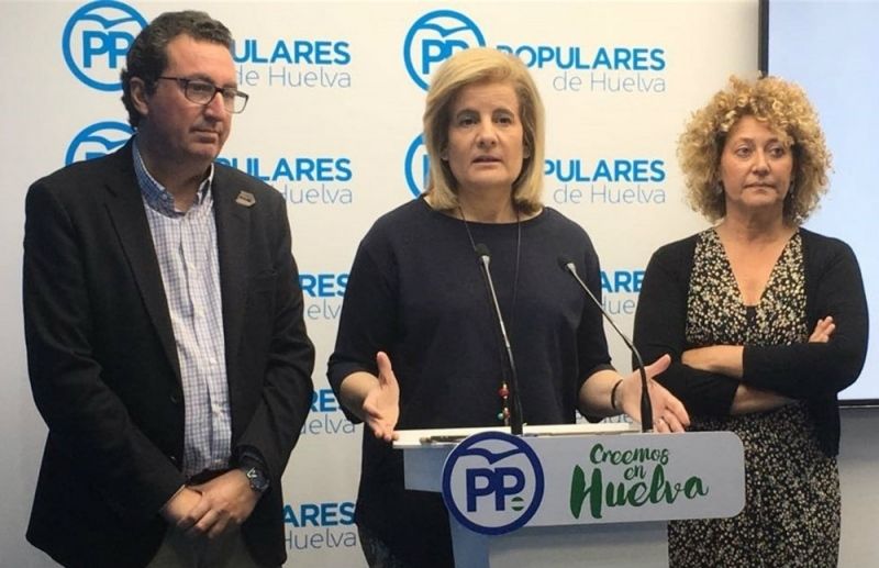 Fátima Bañez: 'Pronto tendremos ese tren que nos lleve en tres horas menos cinco minutos a Madrid'