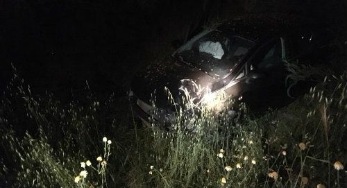 Una salida de vía de un turismo esta madrugada en Almonte se salda con daños materiales considerables