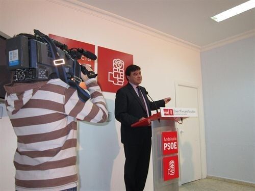 El PSOE lamenta 'los 20 despidos' de Urbaser porque el Consistorio 'no cumple sus compromisos'