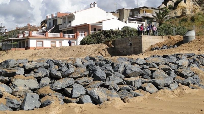Concluye la reparación de urgencia del emisario y el colector de Mazagón dañados por el temporal