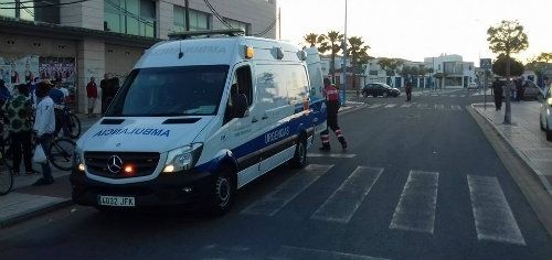 Herido leve un ciclista al que arrolló un turismo en las inmediaciones del apeadero de autobuses de Lepe
