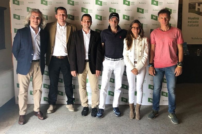 Las 'celebrities' conocen la experiencia de jugar al golf en Huelva