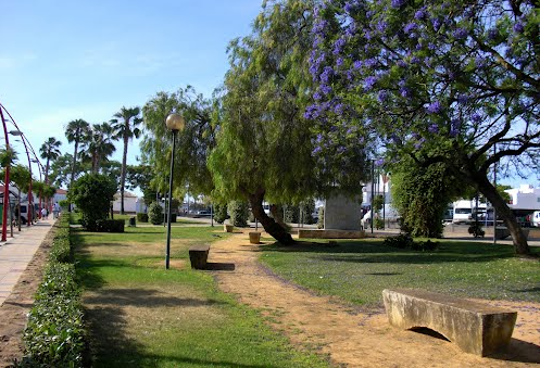 Hallan en un parque de Lepe el cadáver de un indigente vecino de la localidad