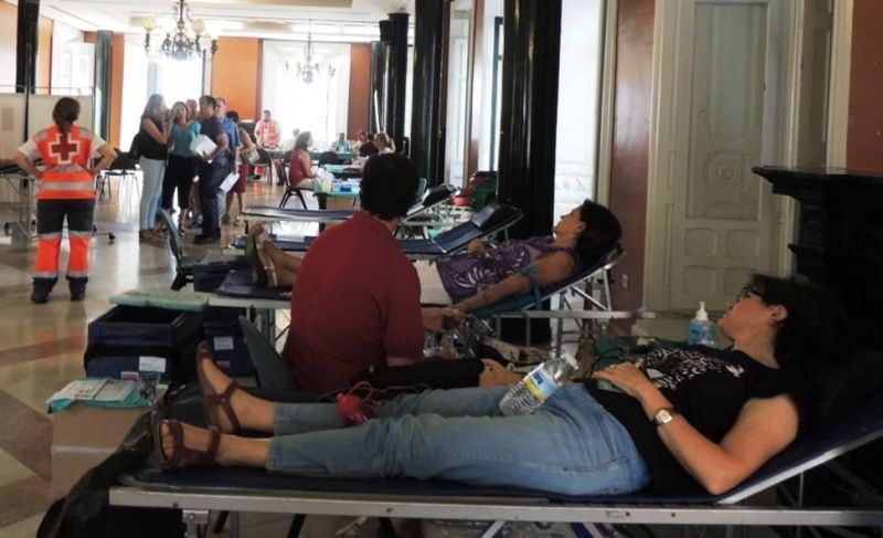 Cruz Roja Huelva suma la Campaña ‘Date a los demás. Dona sangre. Comparte vida’ a su colaboració con el Centro de Transfusión