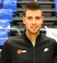 El árbitro onubense Manu Garrido, ascendido al grupo 1 de árbitros FEB