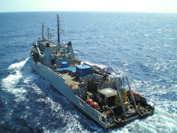 La llegada del buque Neptuno se retrasa y las tareas de rescate del piloto moguereño comenzarán este domingo