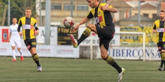 El Recre se hace con los servicios del lateral zurdo brasileño Pablo Andrade, cedido por el Ourense