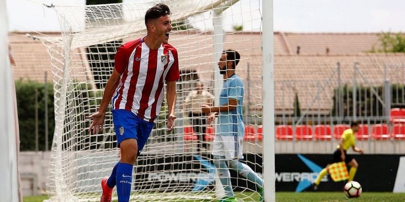 Alberto Ródenas completa el ataque albiazul