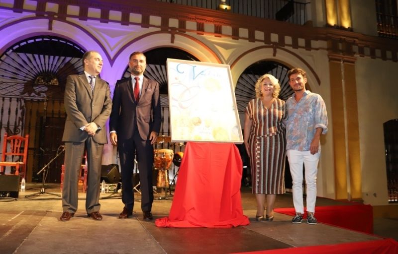 Un gran cartel de Fran Cabeza anuncia ya en Moguer la Velada de Montemayor