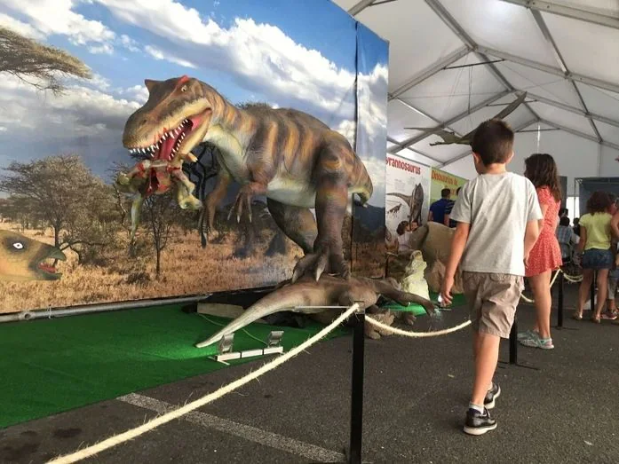 Llega a Huelva Dinosaurs Tour, la mayor exposición de dinosaurios animatrónicos