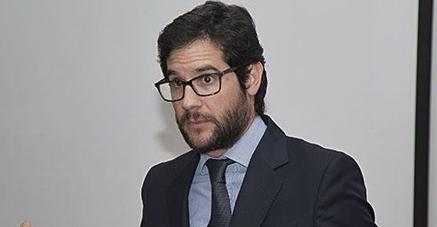 Carlos Hita fija en unos 900.000 euros la cantidad que el Recre debe recaudar, al margen de los abonos, para solventar esta temporada