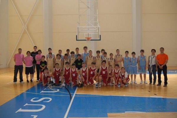 Palos disfruta de su VI Día del Baloncesto