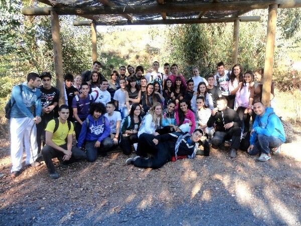 Jóvenes de la Casa de la Juventud de Punta Umbría visitan Tharsis