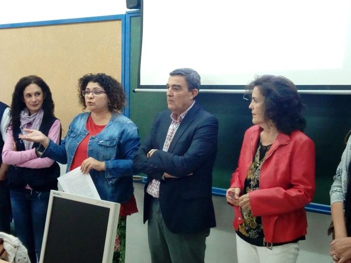 La Junta presenta en varios IES el concurso campaña 'Haz TIC en tu futuro'