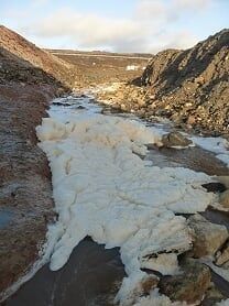 Denuncian otra vez la evacuación de aguas posiblemente contaminadas desde el vertedero tóxico de Nerva hacia el litoral onubense