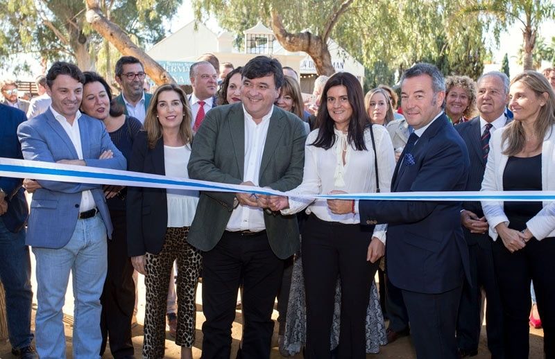 El 'real' de Zafra acoge ya la renovada Feria del Caballo de la capital