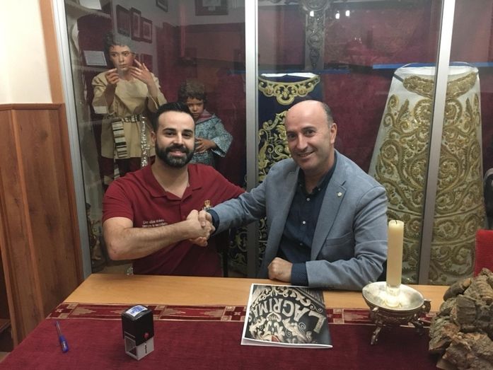 La Borriquita ratifica a sus capataces y firma con la Agrupación Musical Lágrimas de Dolores de San Fernando