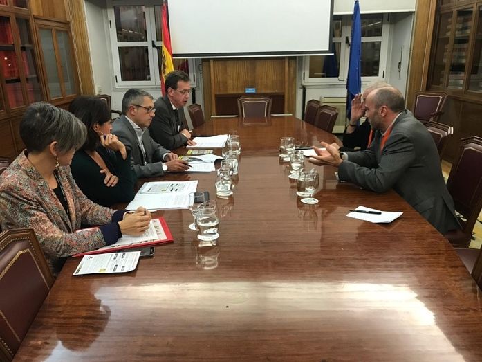 Mesa de la Ría obtiene el compromiso del Ministerio de resolver la DIA sobre el proyecto de Fertiberia para los fosfoyesos antes de que finalice marzo