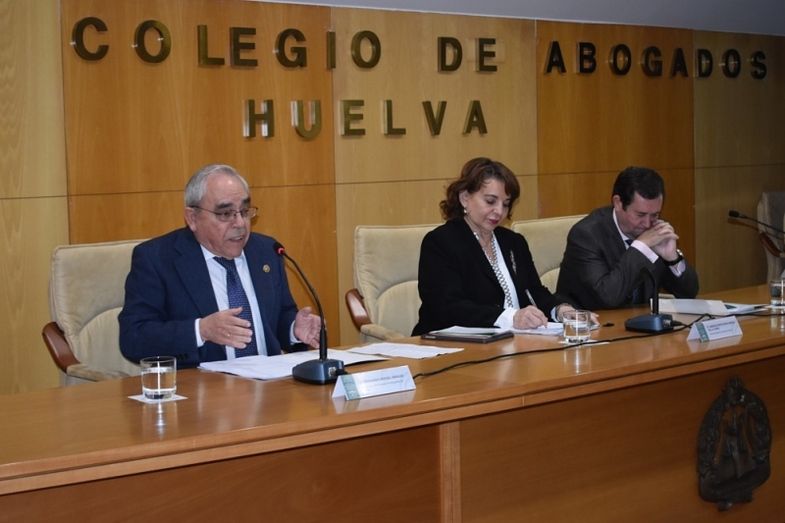 Más de 140 letrados reciben formación para mejorar la asistencia a víctimas de Violencia de Género