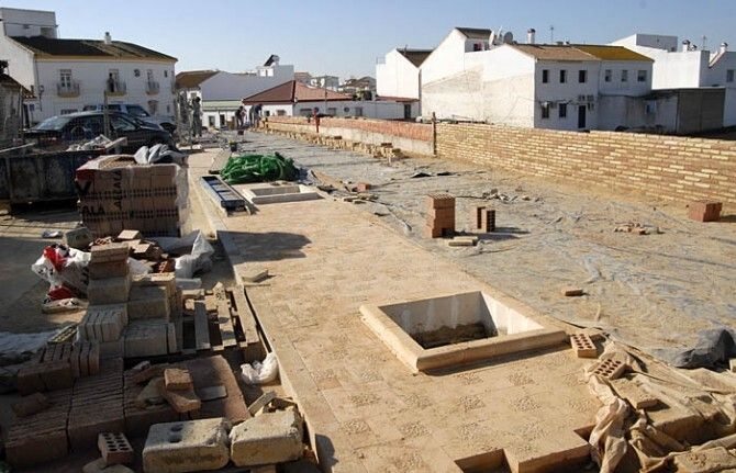 El Ayuntamiento de Palos construye un mirador en la calle Vicente Yánez Pinzón