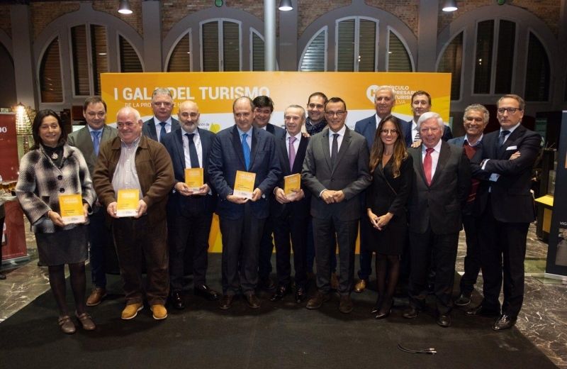 El sector turístico premia a Antonio Guzmán, Luis López Galdeano, Juan Antonio Domínguez Camacho, el restaurante Los Gordos y el camping Doñana