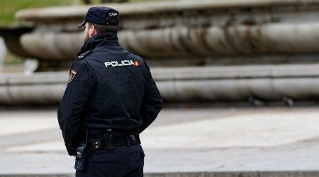 Incumple una condena por robo con violencia condicionada a no delinquir al asaltar en un salón de juegos a un cliente que había obtenido 1.500 euros en premios