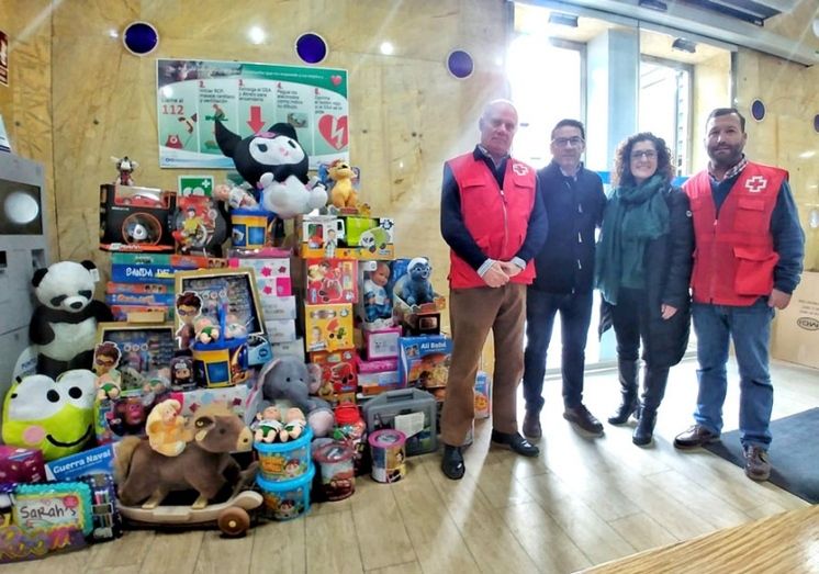 La campaña 'Huelva es solidaria' reúne 2.000 juguetes para los niños más vulnerables en 90 puntos de recogida