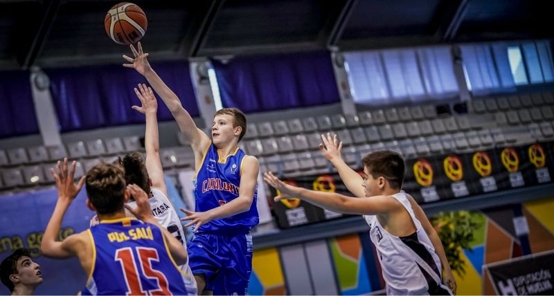 Andalucía pisa fuerte en la jornada inaugural del Campeonato de España Infantil y Cadete
