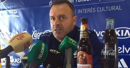 Salmerón: 'La idea inicial era la de reforzarnos de manera muy potente en el mercado invernal, pero la situación económica ha cambiado'