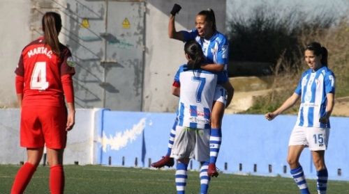 Sufrido pero vital triunfo ante el Sevilla de un Sporting Huelva que sigue enchufado (2-1)