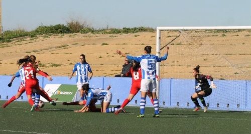 Sufrido pero vital triunfo ante el Sevilla de un Sporting Huelva que sigue enchufado (2-1)